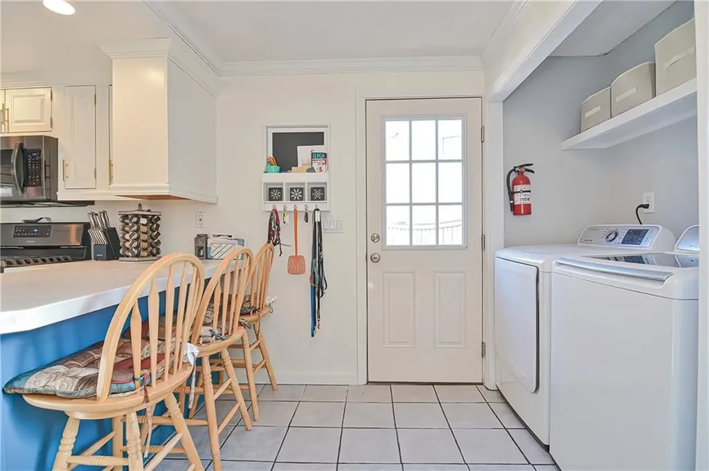 15 Kirk Drive Pawtucket RI 02861