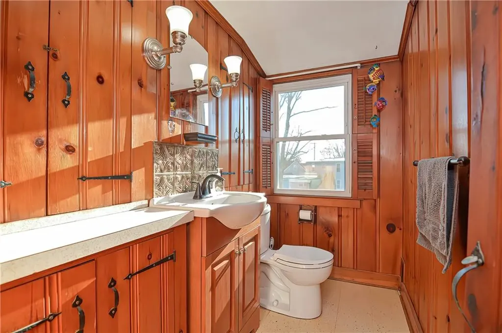 15 Kirk Drive Pawtucket RI 02861