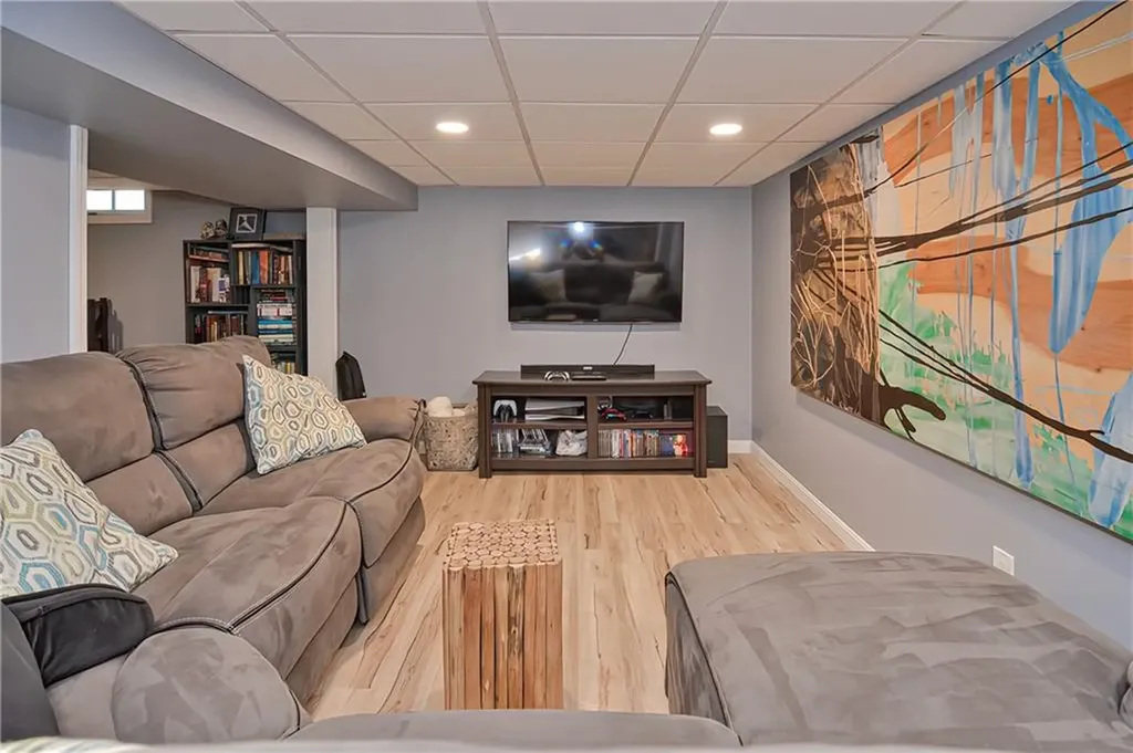 15 Kirk Drive Pawtucket RI 02861