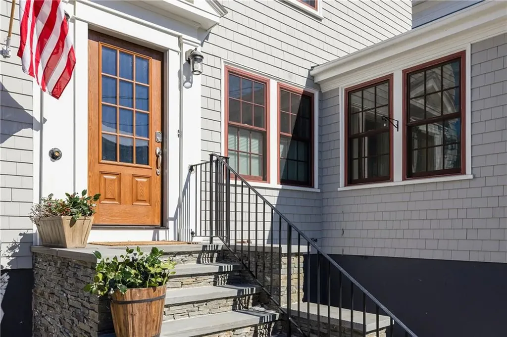 4 Sherman Street Newport RI 02840