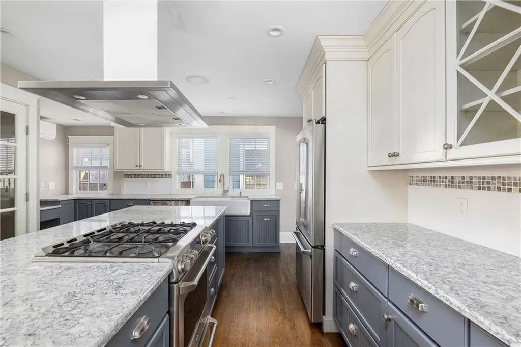 4 Sherman Street Newport RI 02840