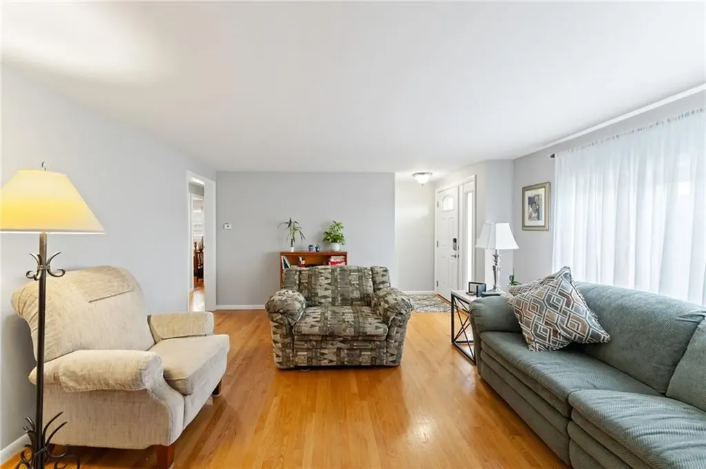 16 Fern Drive East Providence RI 02916