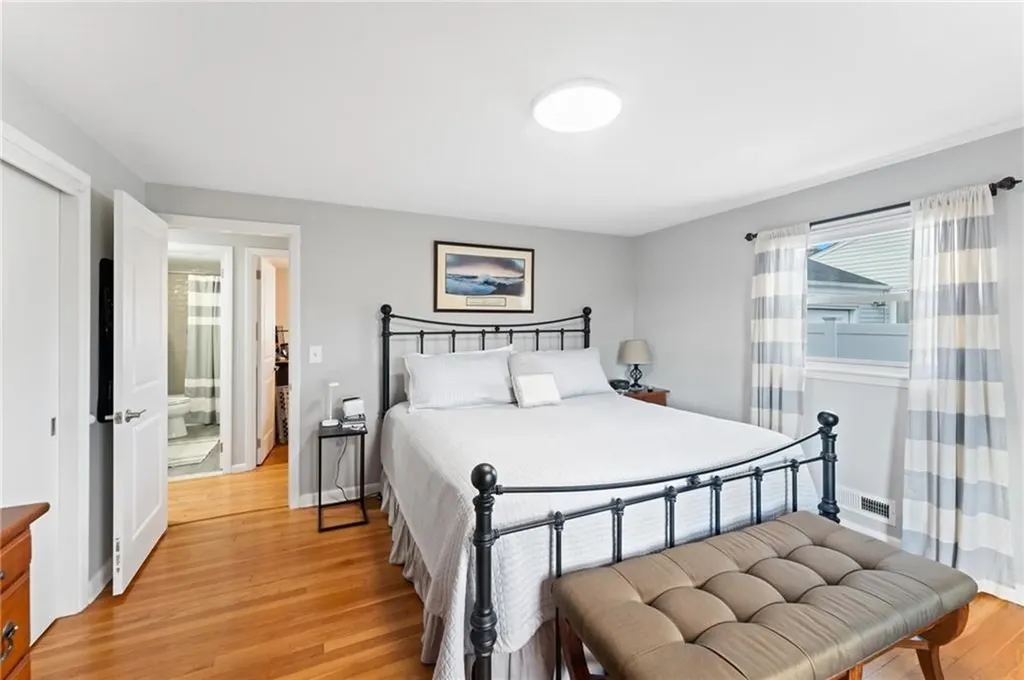 16 Fern Drive East Providence RI 02916