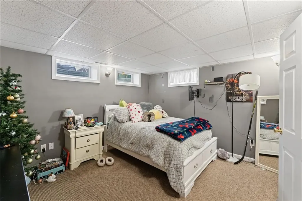 16 Fern Drive East Providence RI 02916