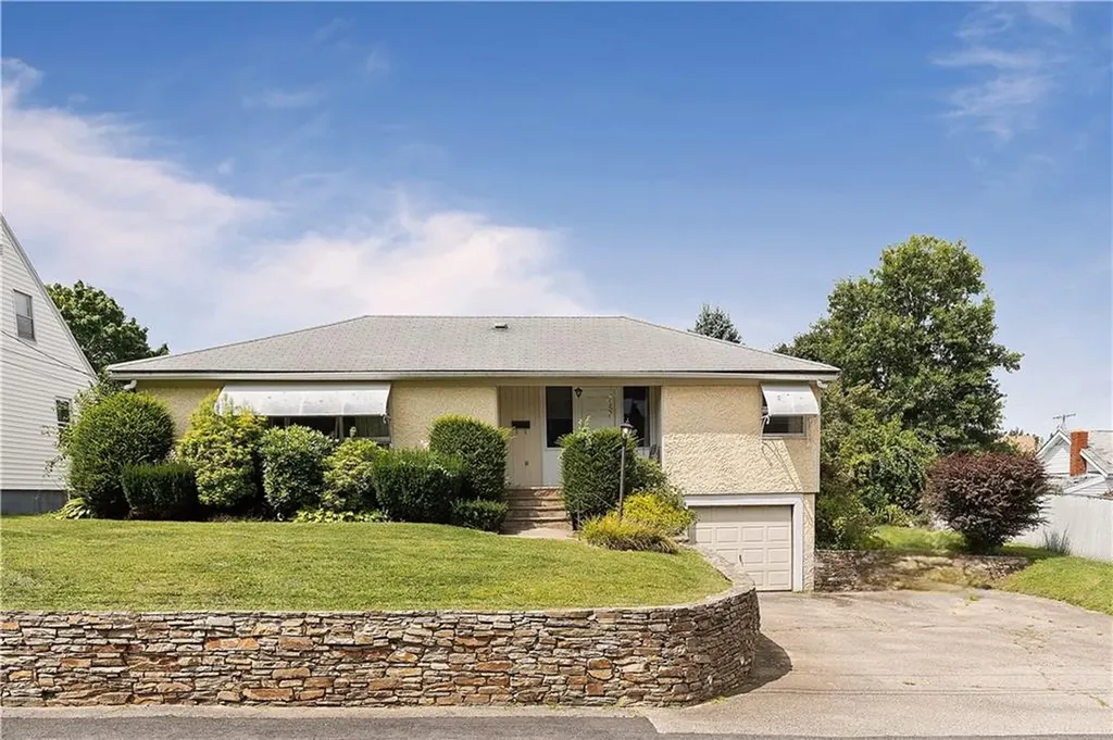 21 Garrison Street Cranston RI 02920