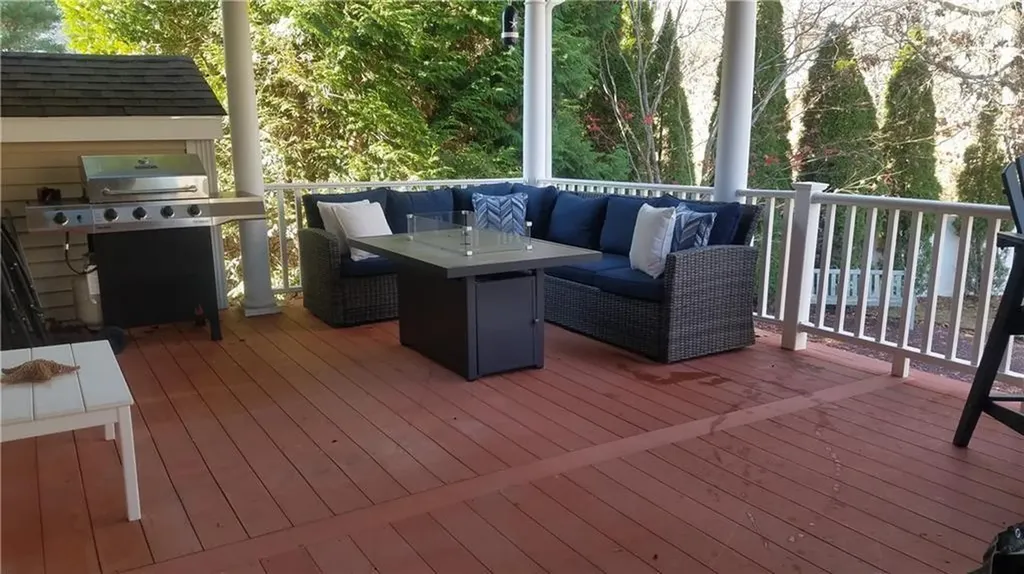 82 Red Hawk Drive Cranston RI 02921