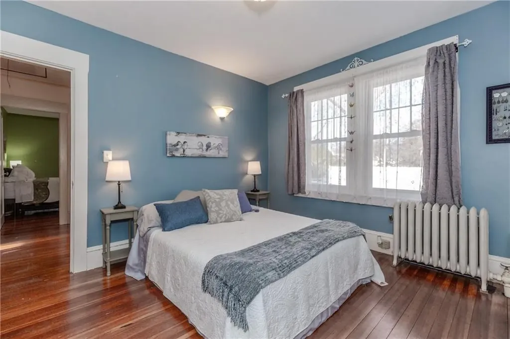 258 Tennyson Road Warwick RI 02888