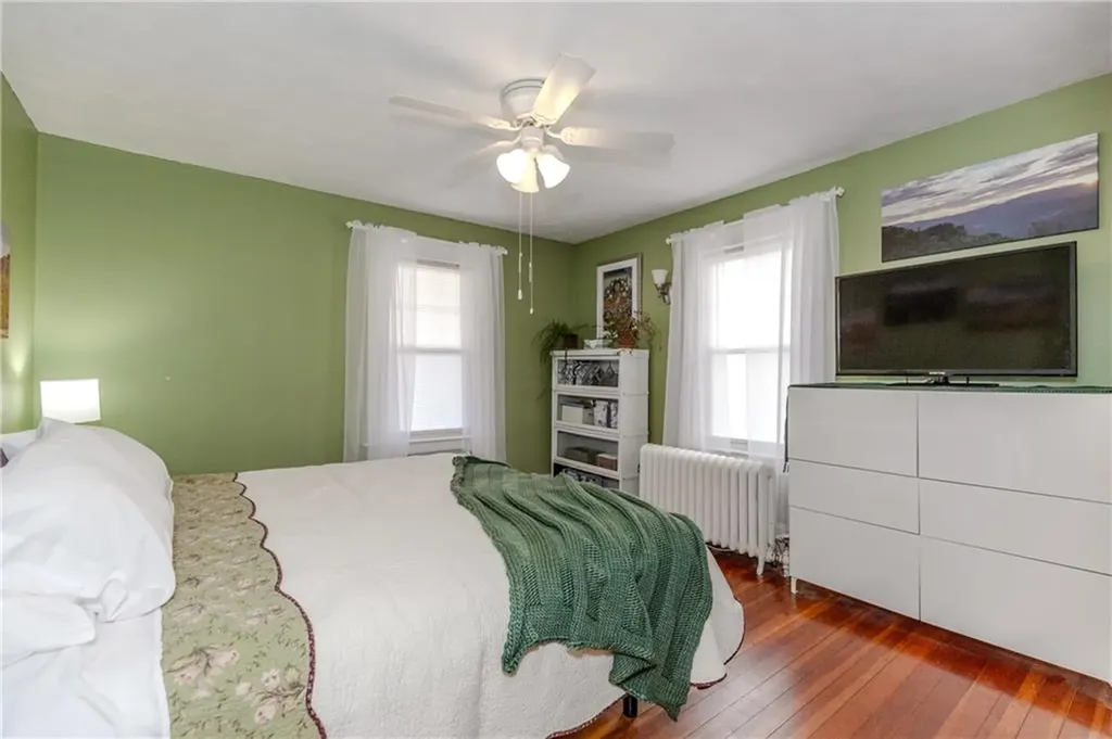 258 Tennyson Road Warwick RI 02888