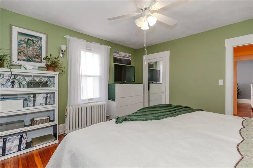 258 Tennyson Road Warwick RI 02888