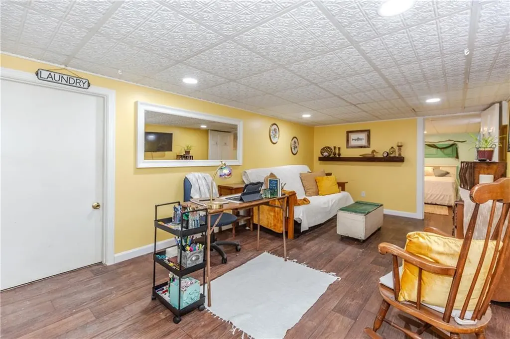 258 Tennyson Road Warwick RI 02888