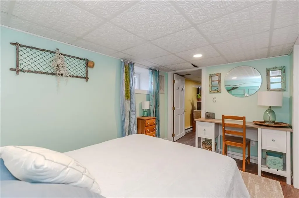 258 Tennyson Road Warwick RI 02888