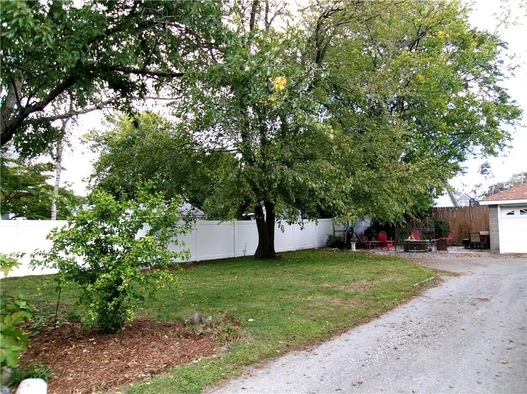 258 Tennyson Road Warwick RI 02888