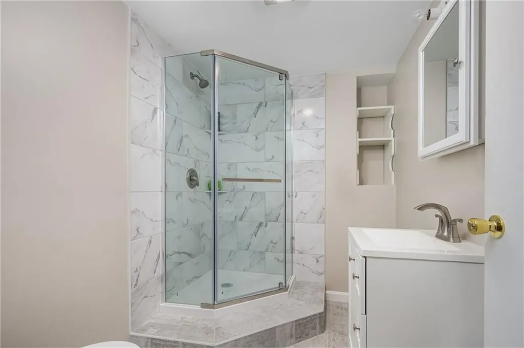 9 Hill Street North Providence RI 02904