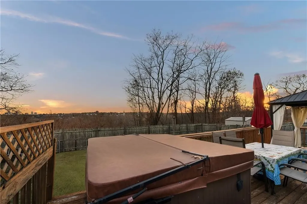 9 Hill Street North Providence RI 02904