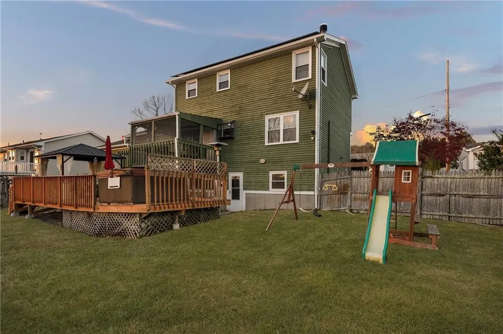 9 Hill Street North Providence RI 02904