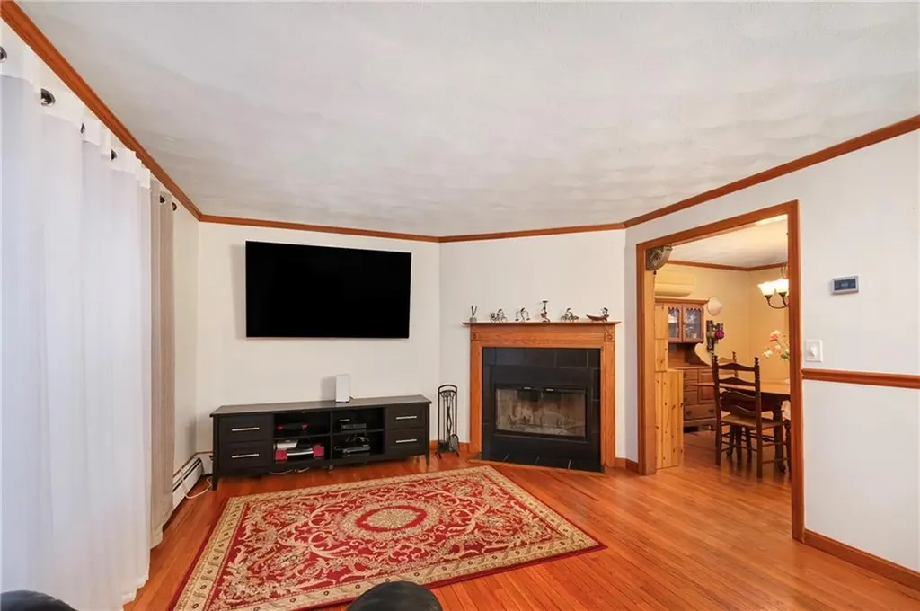 9 Hill Street North Providence RI 02904