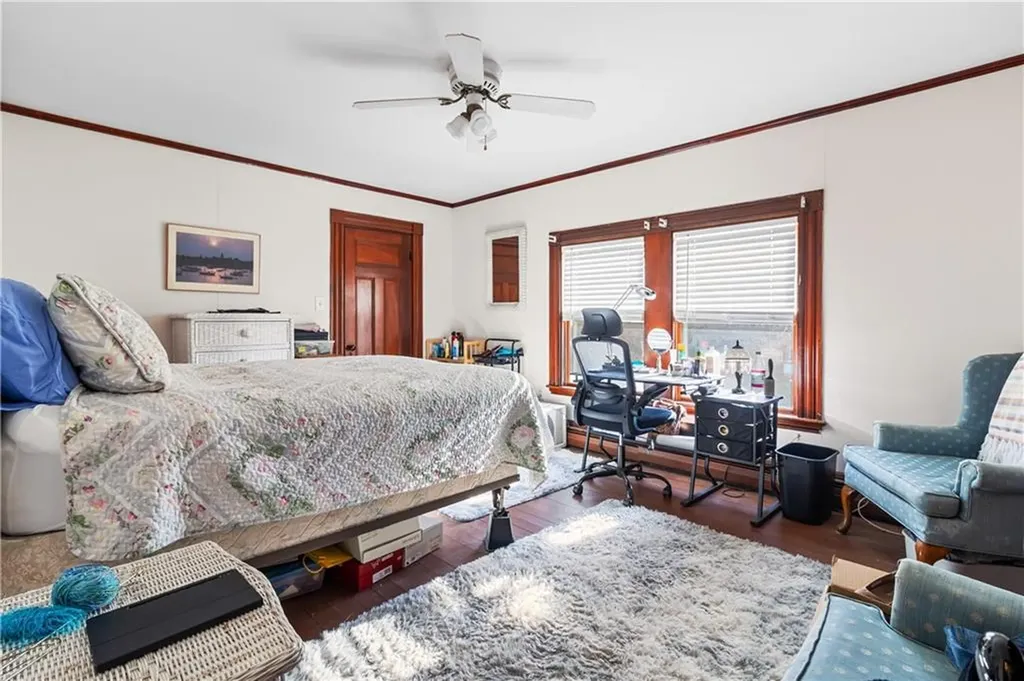 4 Renfrew Park Middletown RI 02842