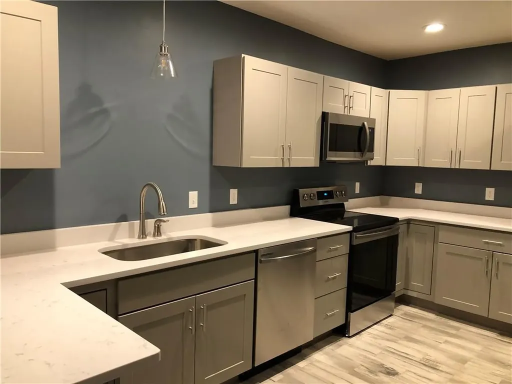 59 Wheeler Avenue Cranston RI 02905