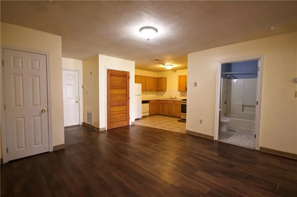 285 Main Street Woonsocket RI 02895