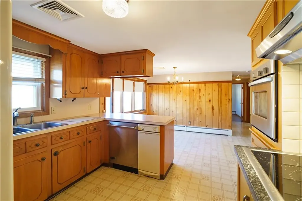 59 Barnold Street West Warwick RI 02893