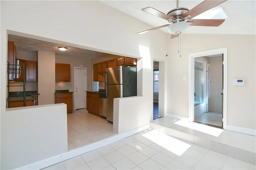 206 Riverside Avenue Warwick RI 02889