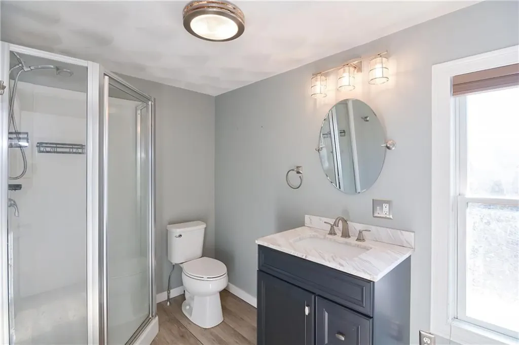 206 Riverside Avenue Warwick RI 02889