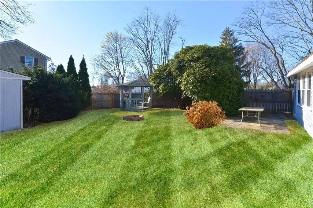 206 Riverside Avenue Warwick RI 02889