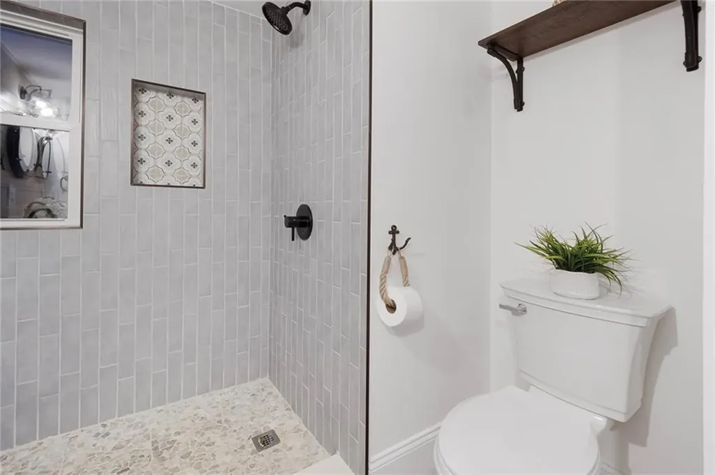 5 Port Avenue Jamestown RI 02835