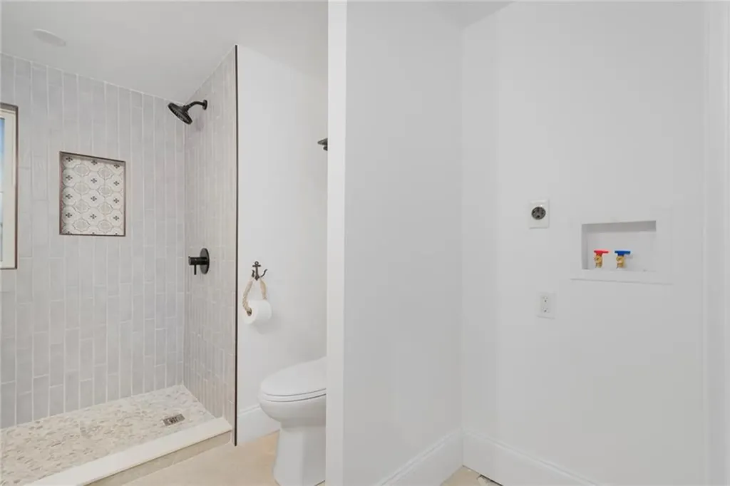 5 Port Avenue Jamestown RI 02835