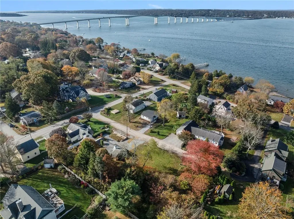 5 Port Avenue Jamestown RI 02835