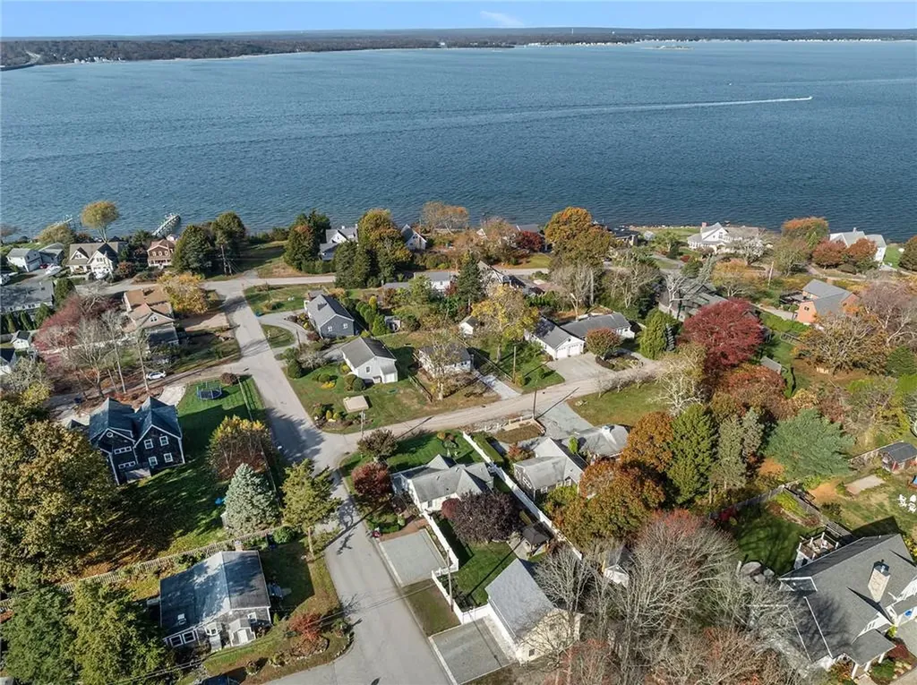 5 Port Avenue Jamestown RI 02835