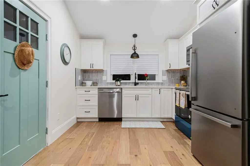 5 Port Avenue Jamestown RI 02835