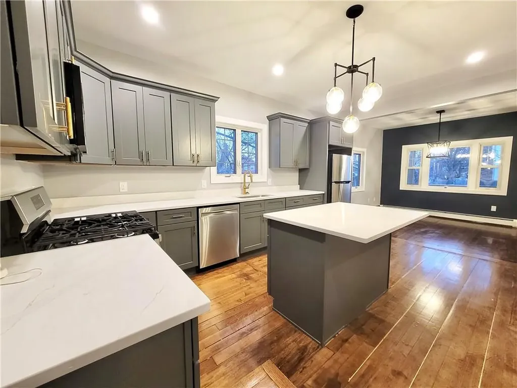 890 River Avenue Providence RI 02908