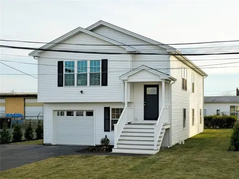 23 Crane Street Pawtucket RI 02860