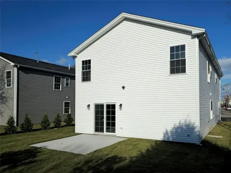 23 Crane Street Pawtucket RI 02860