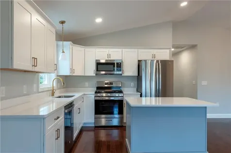 23 Crane Street Pawtucket RI 02860