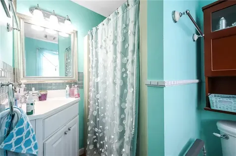 317 Claypool Drive Warwick RI 02886