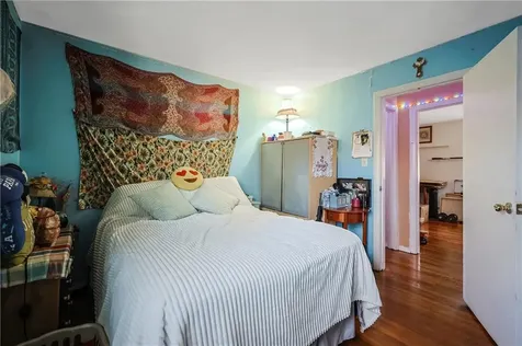 317 Claypool Drive Warwick RI 02886