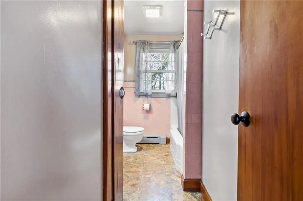 19 Campion Avenue Tiverton RI 02878