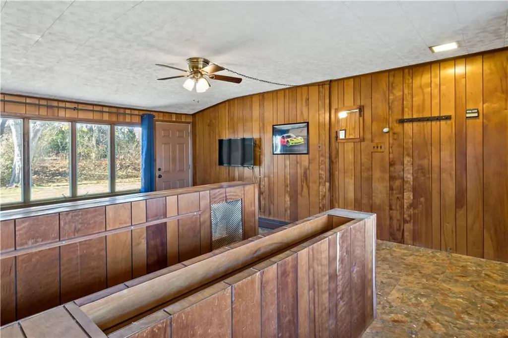 19 Campion Avenue Tiverton RI 02878