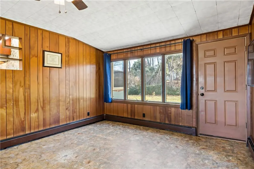 19 Campion Avenue Tiverton RI 02878