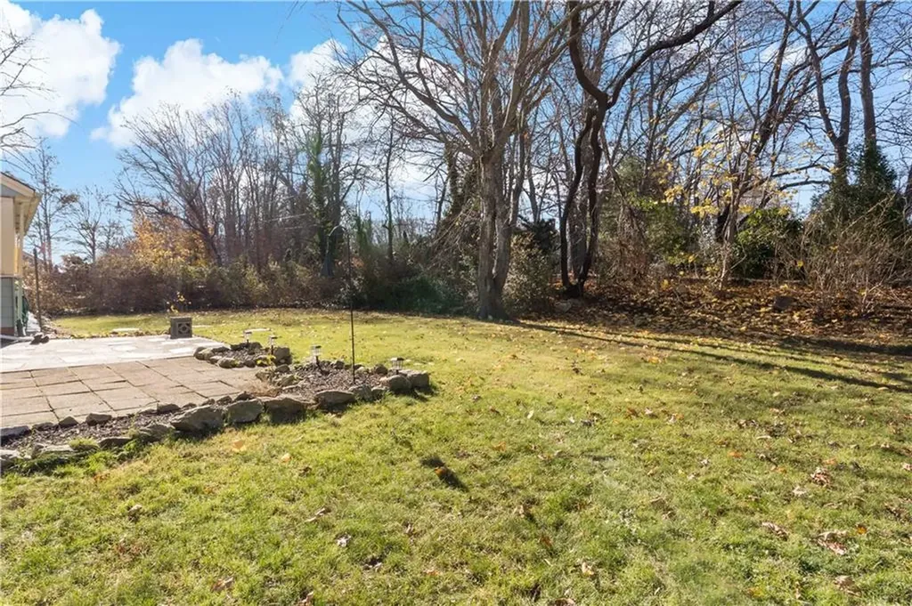 19 Campion Avenue Tiverton RI 02878