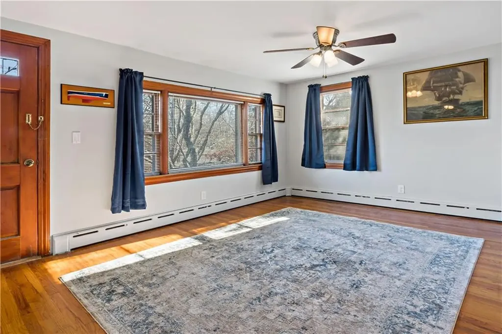 19 Campion Avenue Tiverton RI 02878