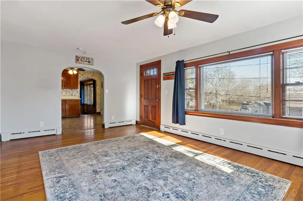 19 Campion Avenue Tiverton RI 02878
