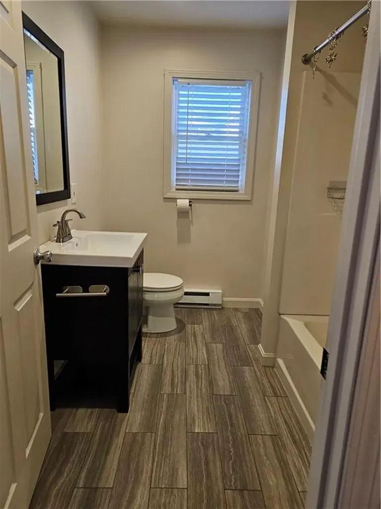 20 Overbrook Avenue Warwick RI 02889