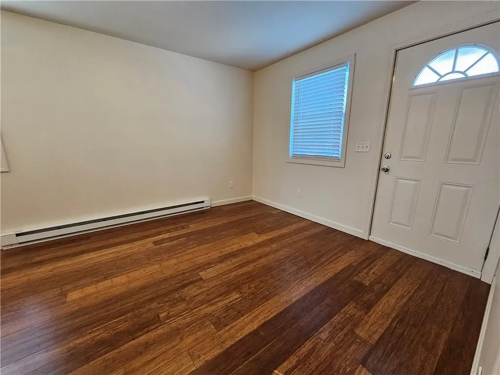 20 Overbrook Avenue Warwick RI 02889