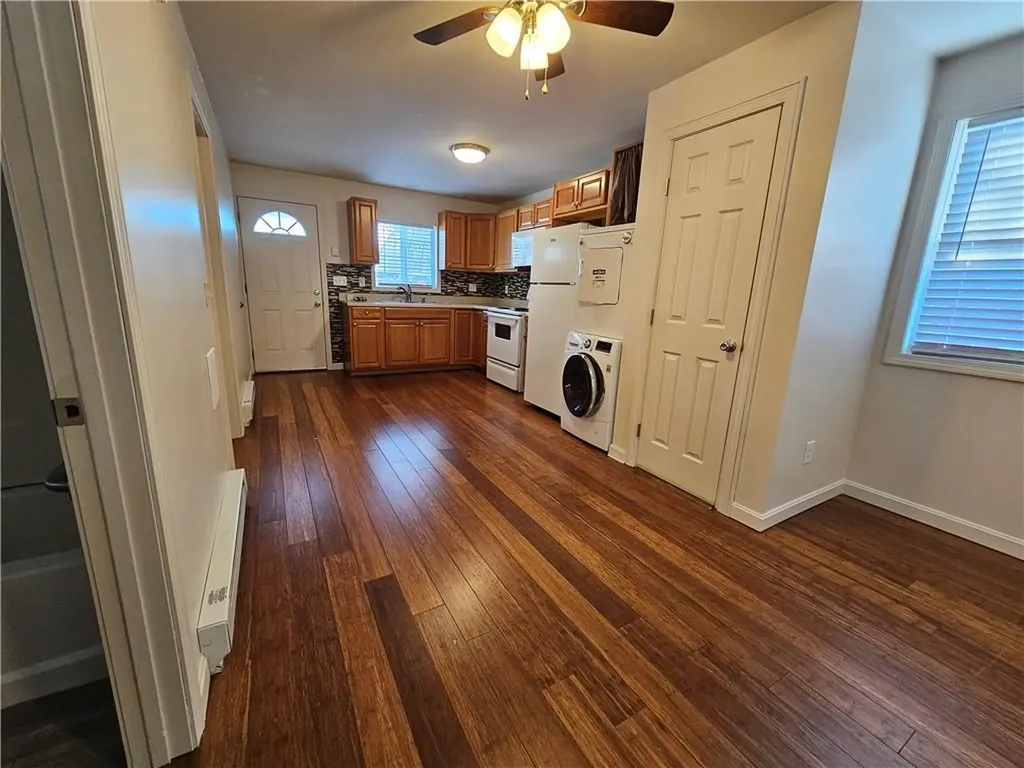 20 Overbrook Avenue Warwick RI 02889