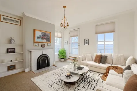 249 Hope Street Bristol RI 02809