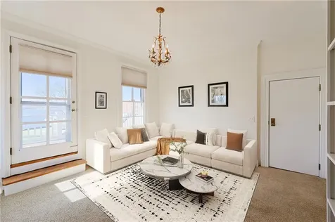 249 Hope Street Bristol RI 02809