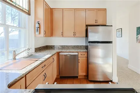 249 Hope Street Bristol RI 02809